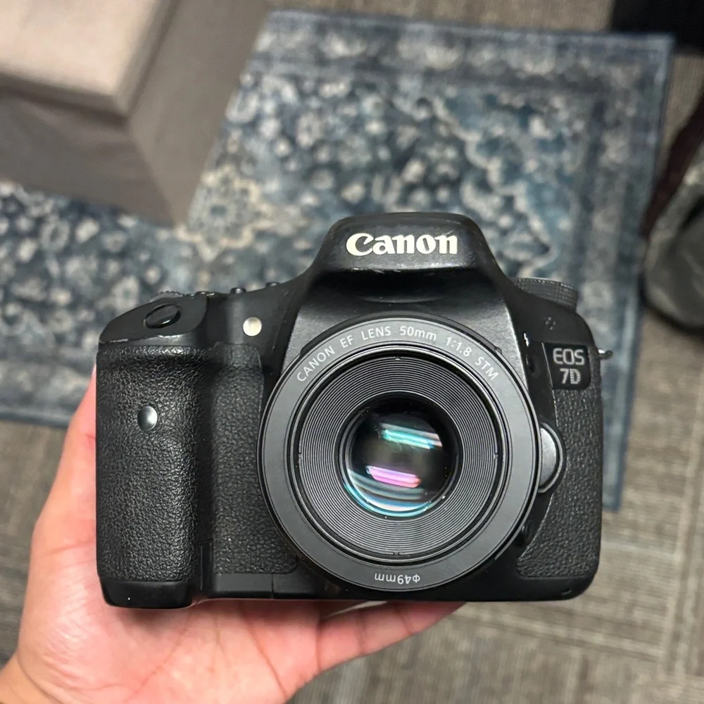 Canon EOS 7D camera